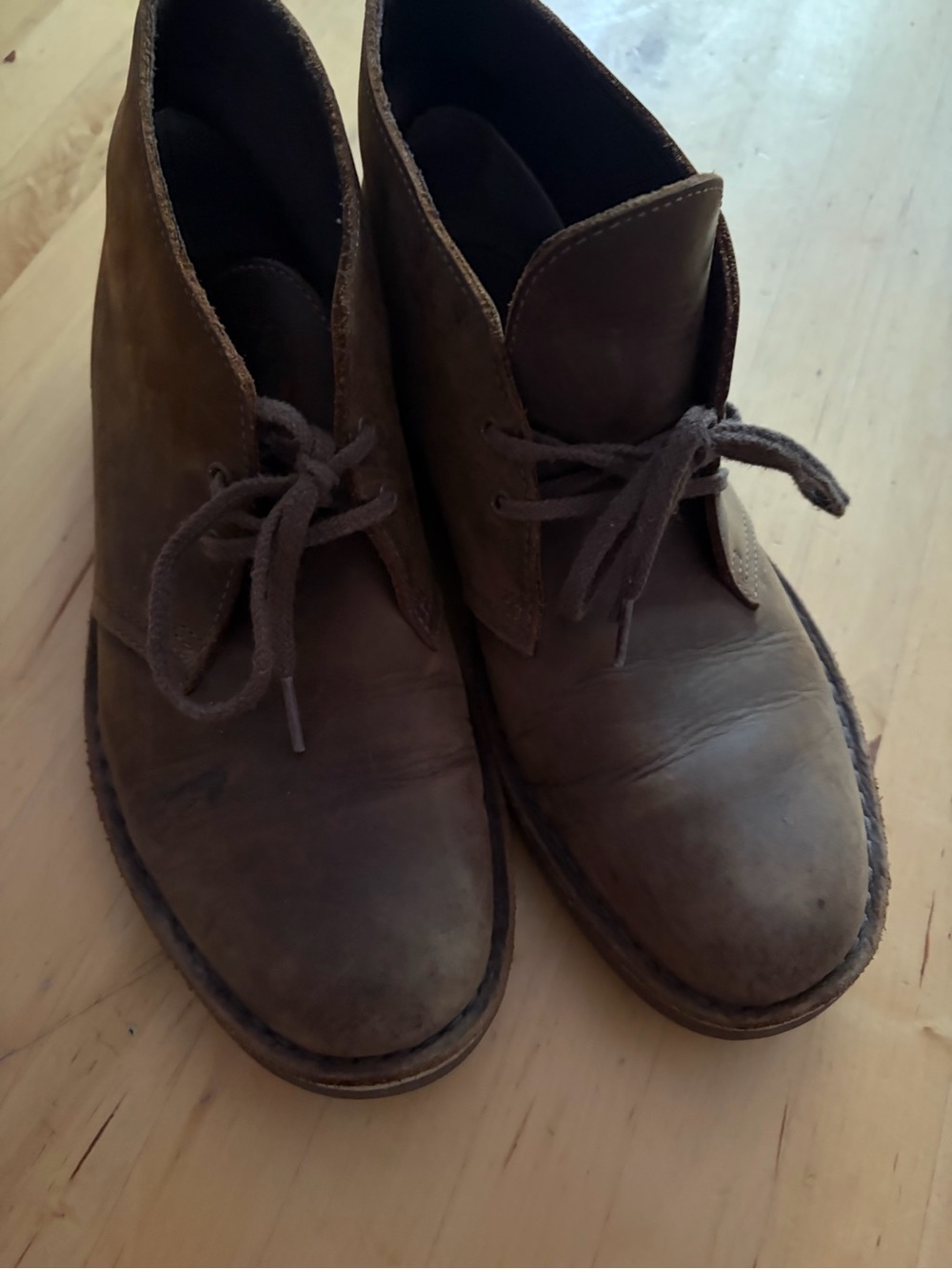 Clarks Men's Brown Leather Chukka Boots